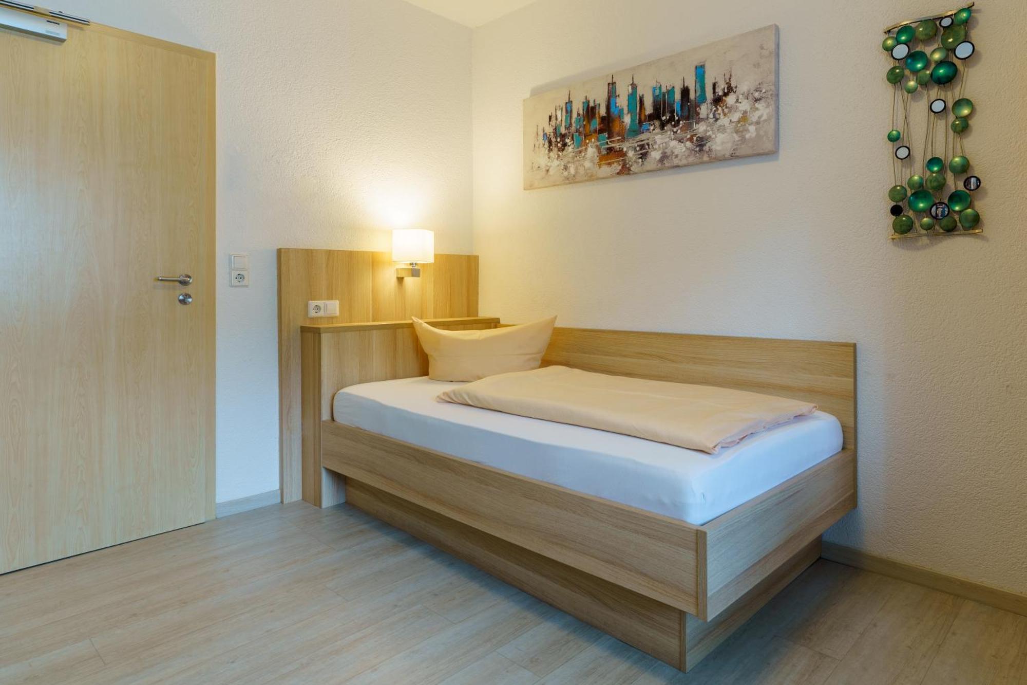 Hotel Rosenstein Heubach  Exteriör bild