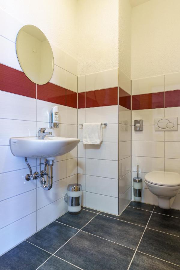 Hotel Rosenstein Heubach  Exteriör bild