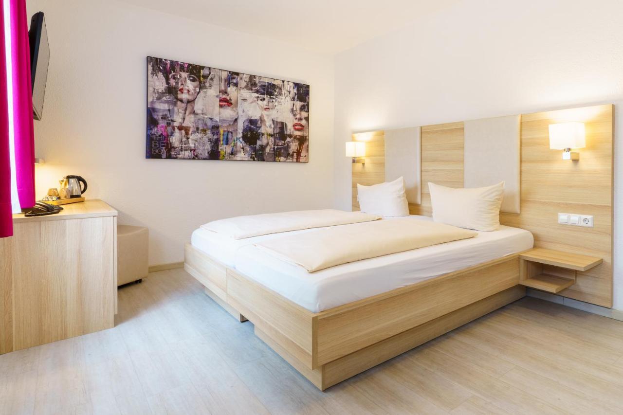 Hotel Rosenstein Heubach  Exteriör bild