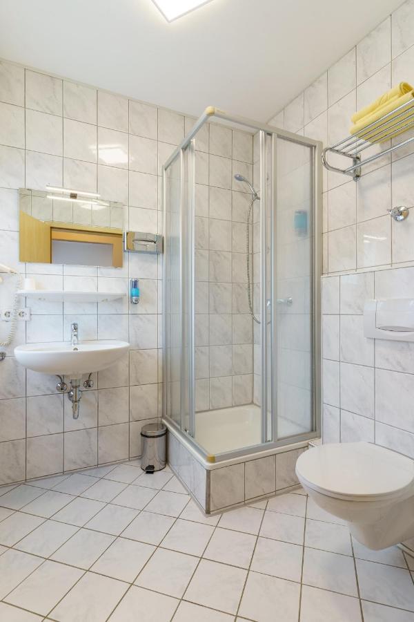 Hotel Rosenstein Heubach  Exteriör bild