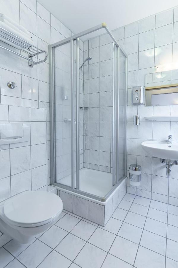 Hotel Rosenstein Heubach  Exteriör bild