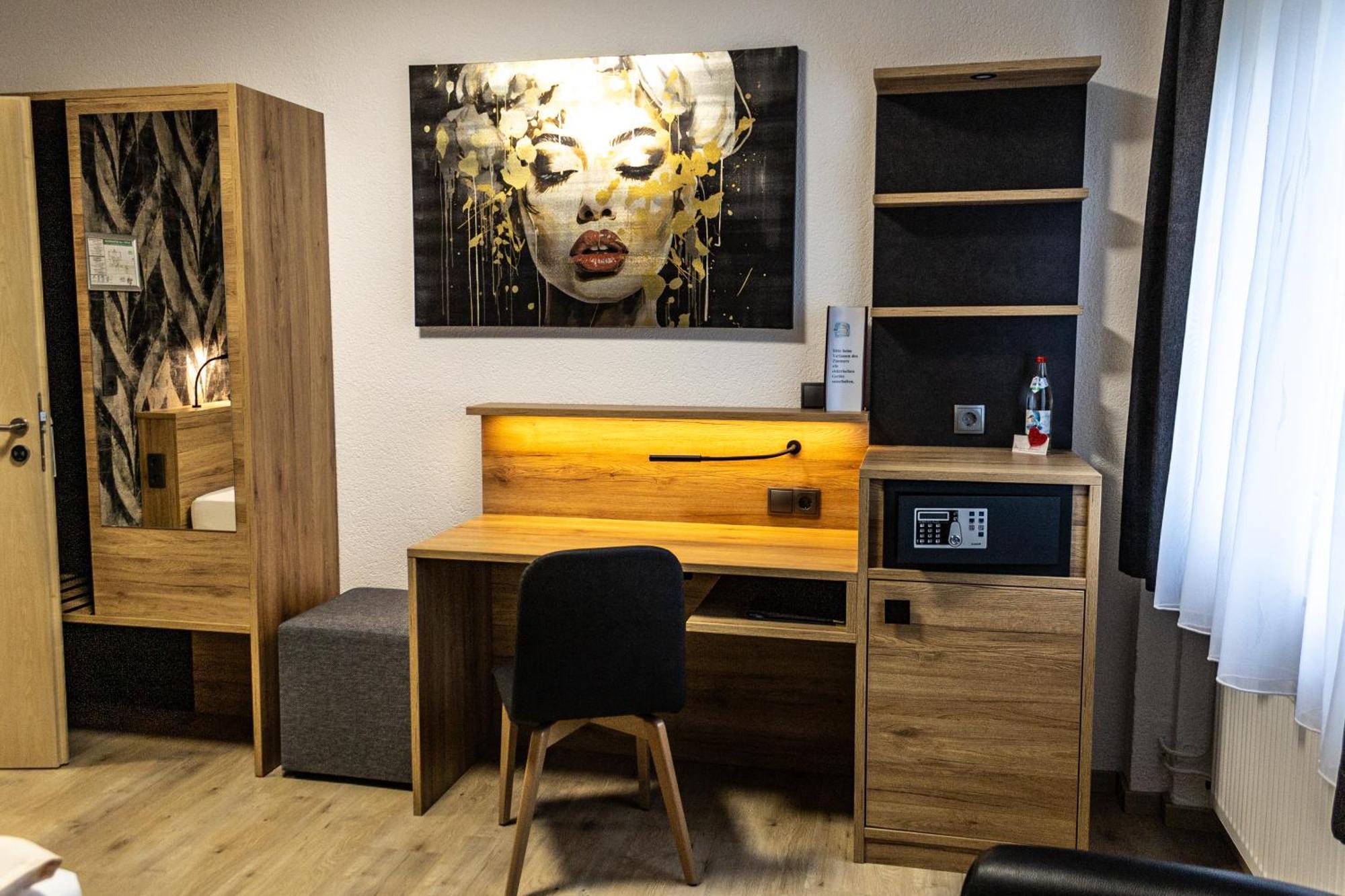 Hotel Rosenstein Heubach  Exteriör bild